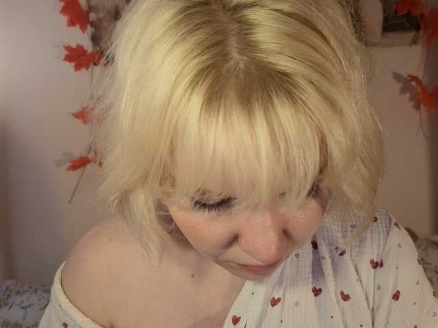 Tikoffka live cam on BongaCams