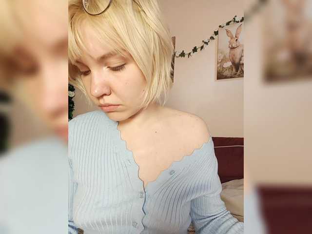 Tikoffka live cam on BongaCams