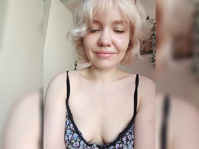Tikoffka live cam on BongaCams