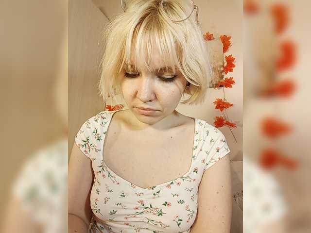 Tikoffka, en vivo ahora en BongaCams
