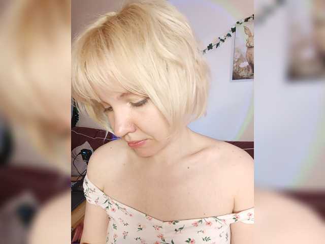 Tikoffka live cam on BongaCams