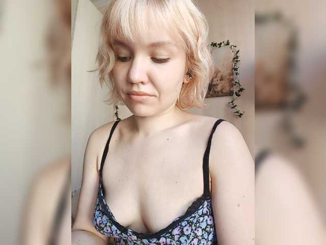 LadyAnny live webcam show