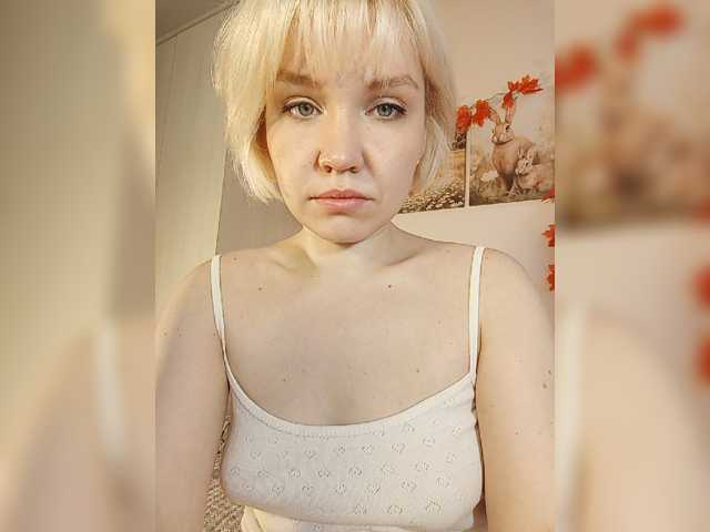 Tikoffka live cam on BongaCams