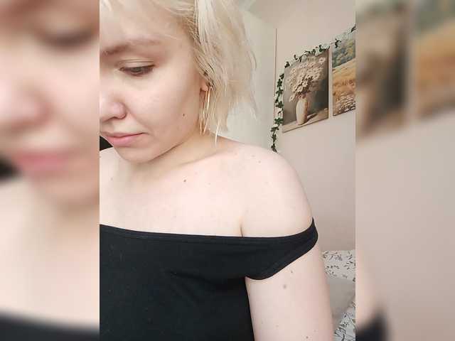 Tikoffka live cam on BongaCams