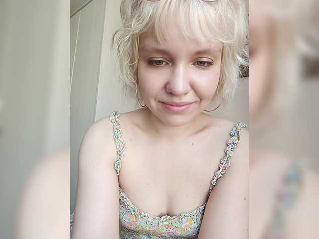 Tikoffka live cam on BongaCams