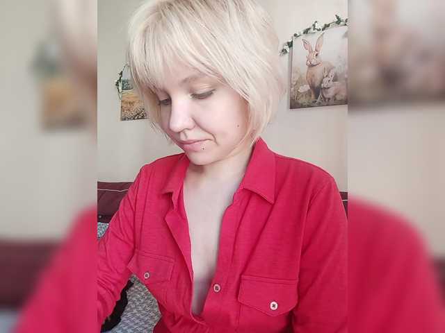 Tikoffka live cam on BongaCams