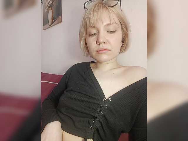 Tikoffka's BongaCams show and profile