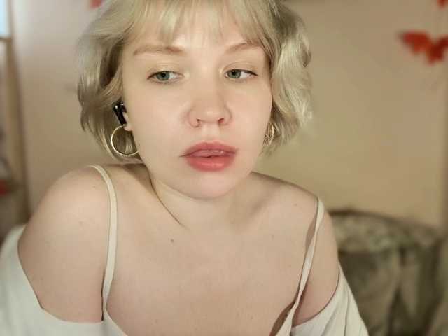 Tikoffka live cam on BongaCams