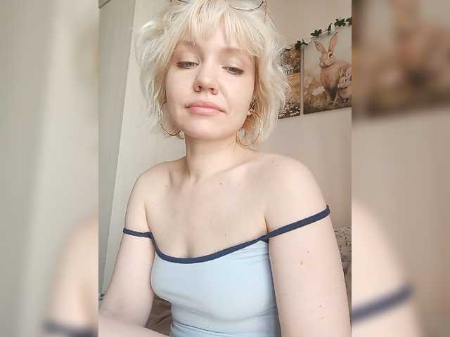 Tikoffka live cam on BongaCams