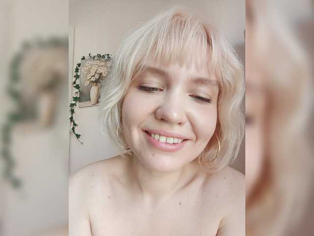 LadyAnny live webcam show