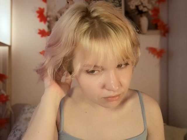 LadyAnny — live female cam