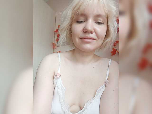 Tikoffka live cam on BongaCams