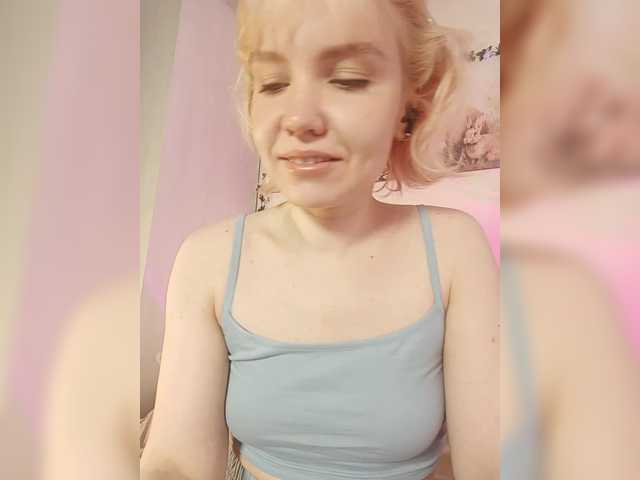 Tikoffka live cam on BongaCams