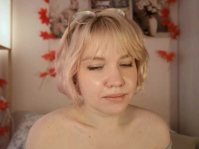 Tikoffka live cam on BongaCams