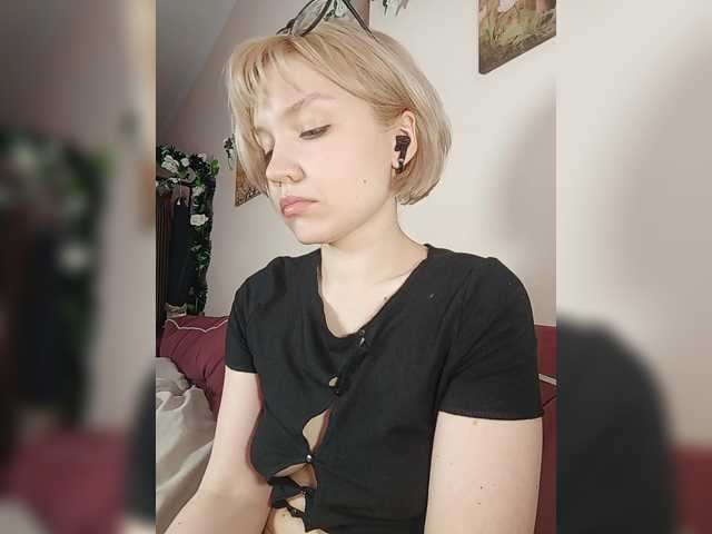 Tikoffka's BongaCams show and profile