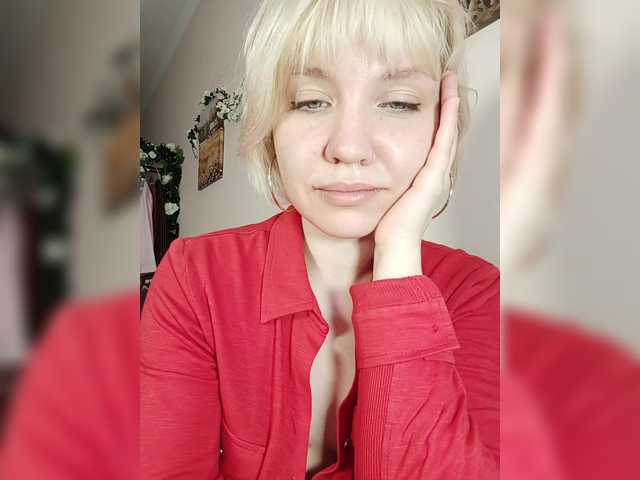 Tikoffka live cam on BongaCams