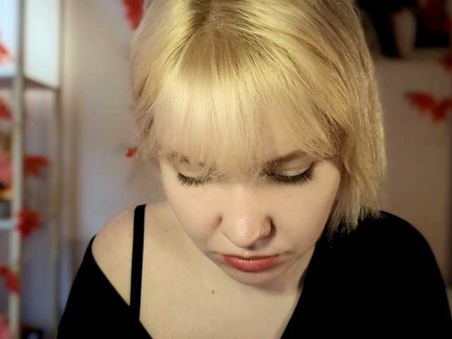 Tikoffka live cam on BongaCams