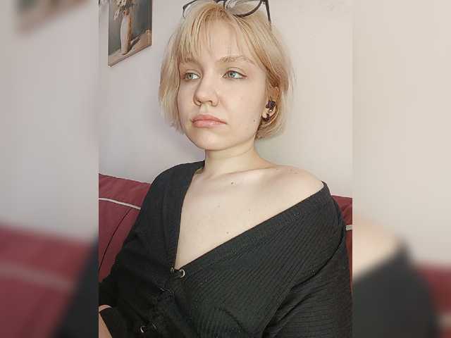 Tikoffka's BongaCams show and profile