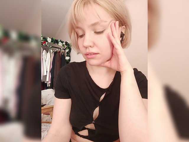 Tikoffka's BongaCams show and profile