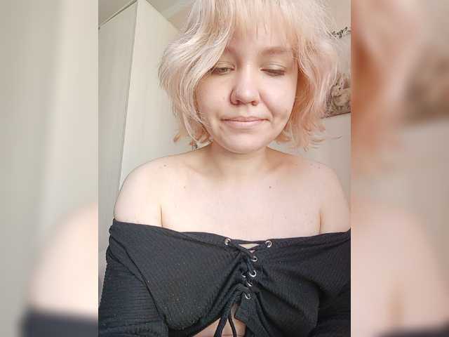 Tikoffka live cam on BongaCams
