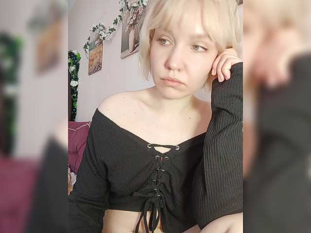 Tikoffka live cam on BongaCams