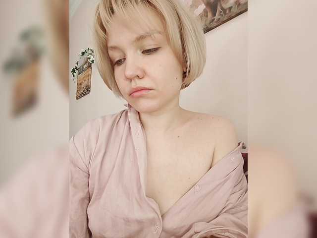 Tikoffka's BongaCams show and profile