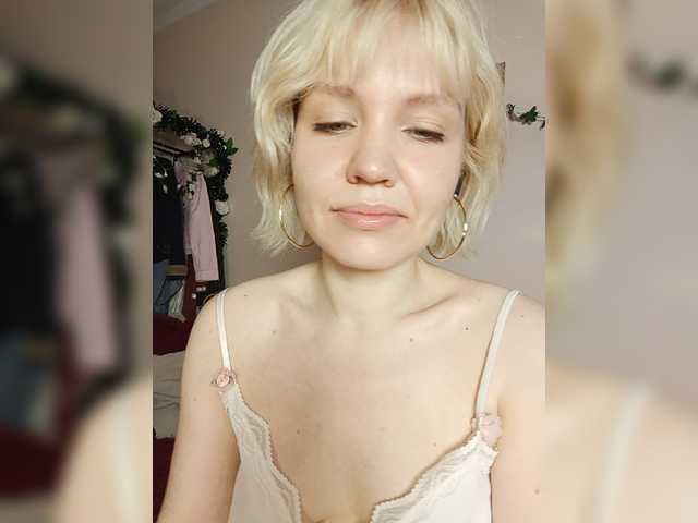 Tikoffka live cam on BongaCams