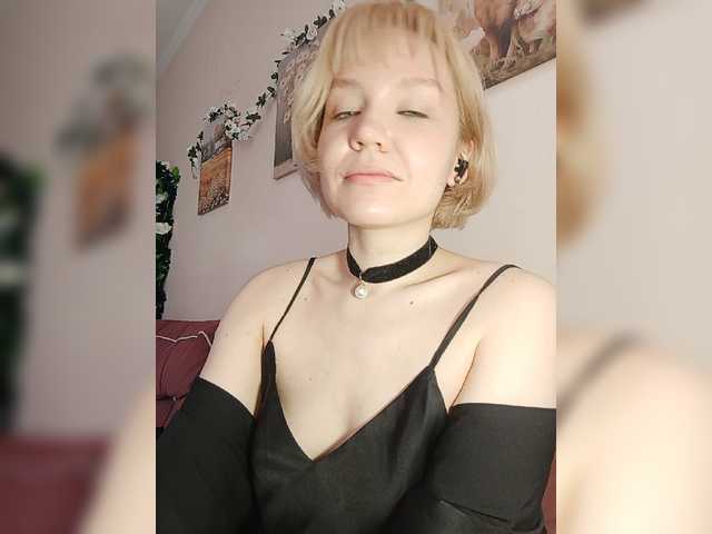 Tikoffka's BongaCams show and profile