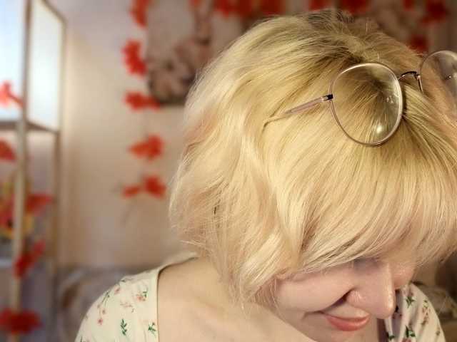 Tikoffka live cam on BongaCams