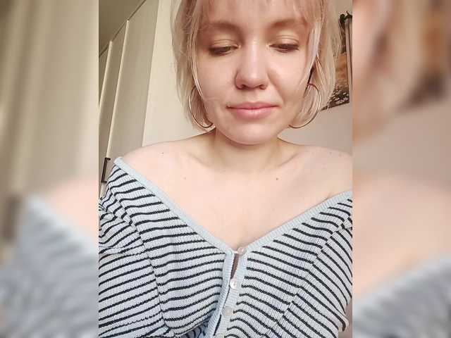 Tikoffka live cam on BongaCams