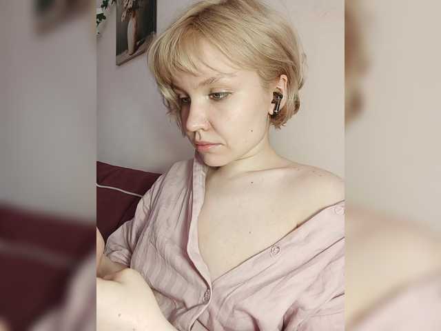 Tikoffka's BongaCams show and profile