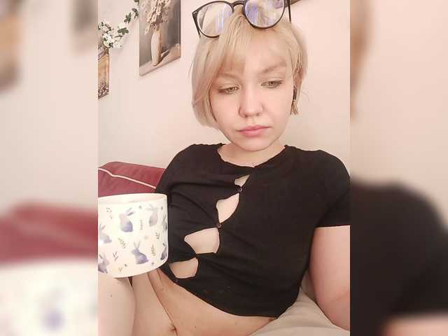 Tikoffka's BongaCams show and profile