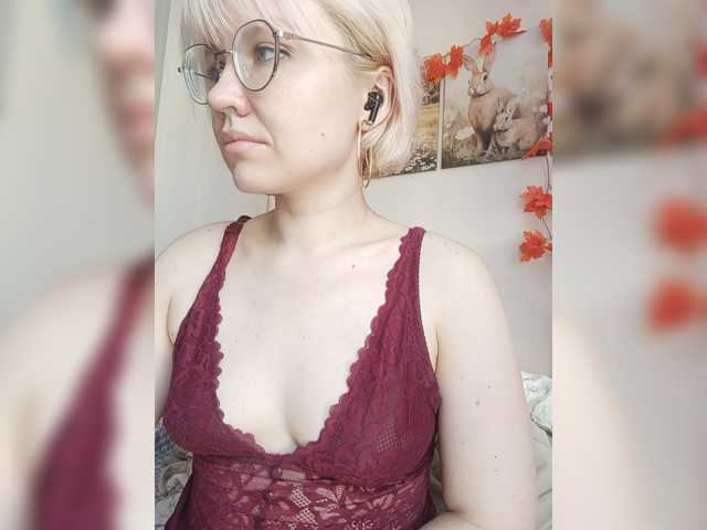Tikoffka live cam on BongaCams