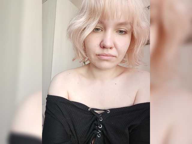 Tikoffka live cam on BongaCams