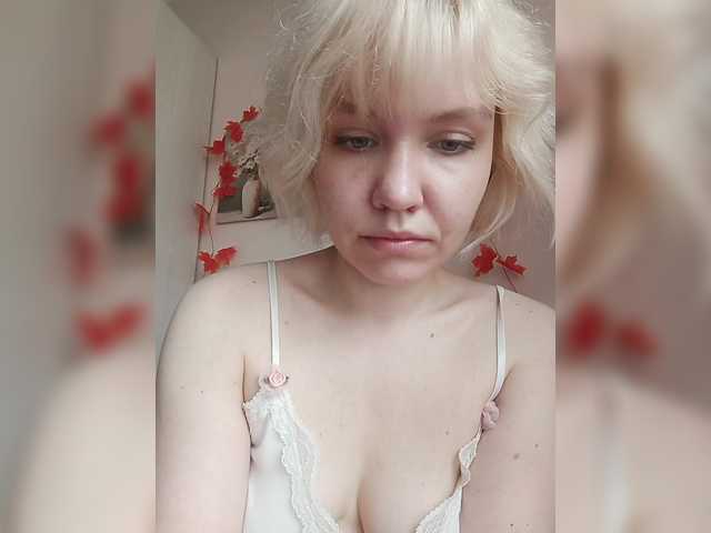 Tikoffka live cam on BongaCams