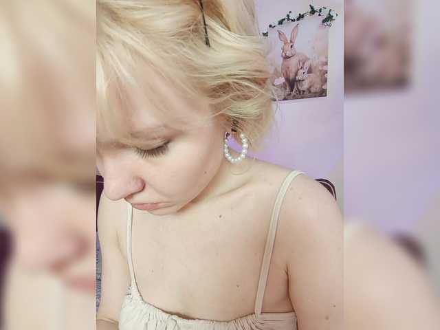 Tikoffka live cam on BongaCams