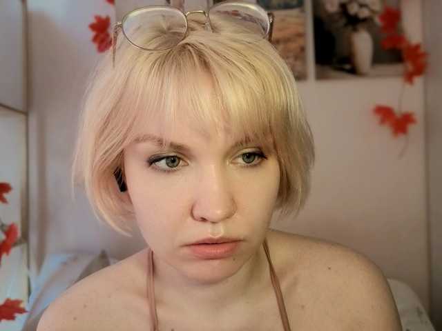 Tikoffka live cam on BongaCams