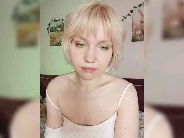 LadyAnny webcam