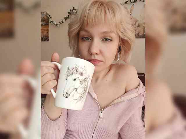 LadyAnny webcam