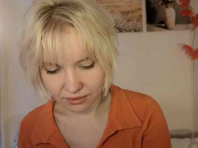 LadyAnny webcam