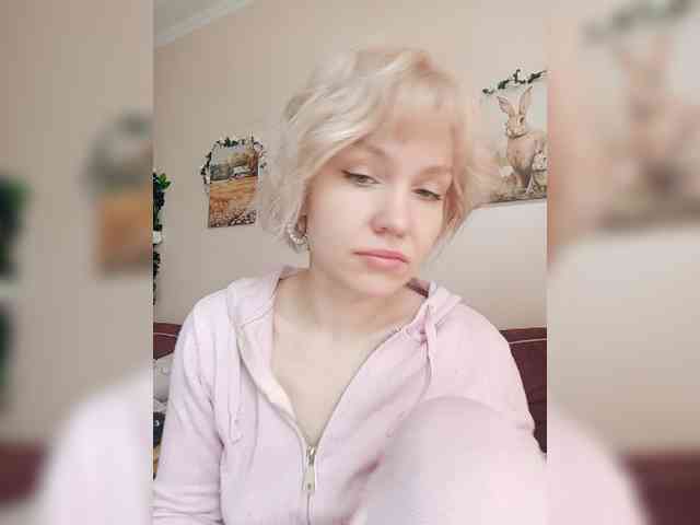 LadyAnny webcam