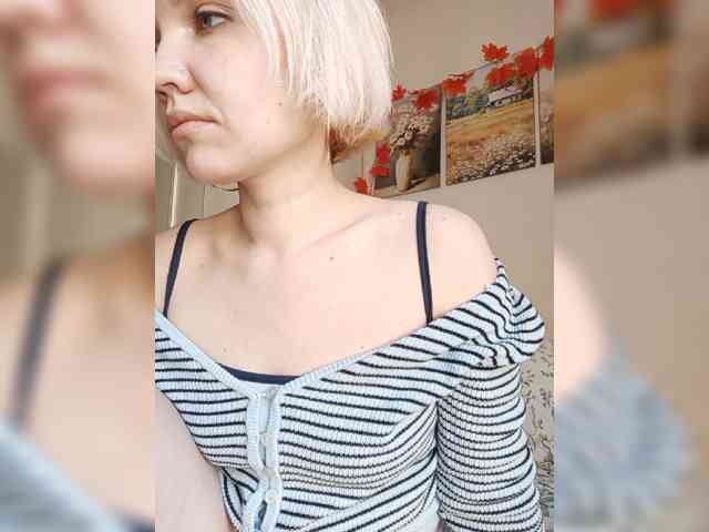 LadyAnny webcam
