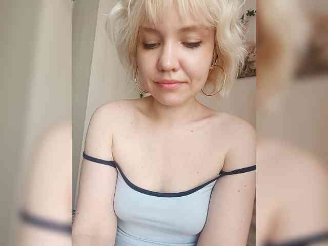LadyAnny webcam