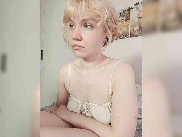 LadyAnny webcam