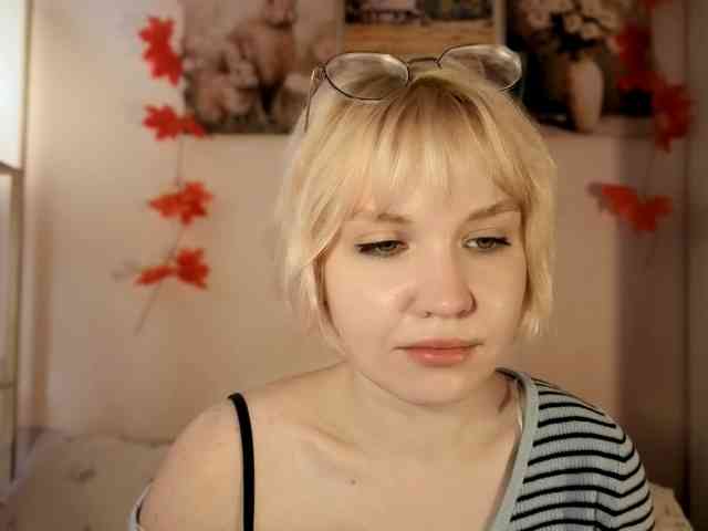LadyAnny webcam
