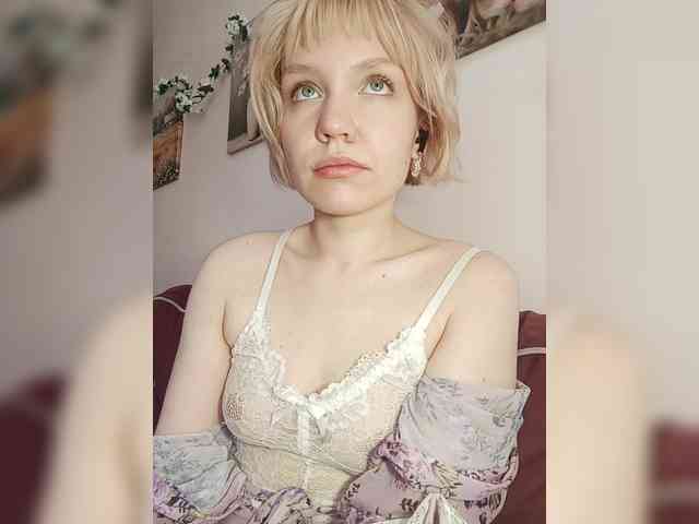 LadyAnny webcam