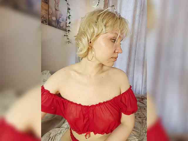 LadyAnny webcam