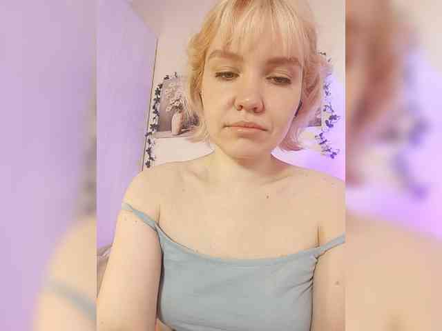 LadyAnny webcam