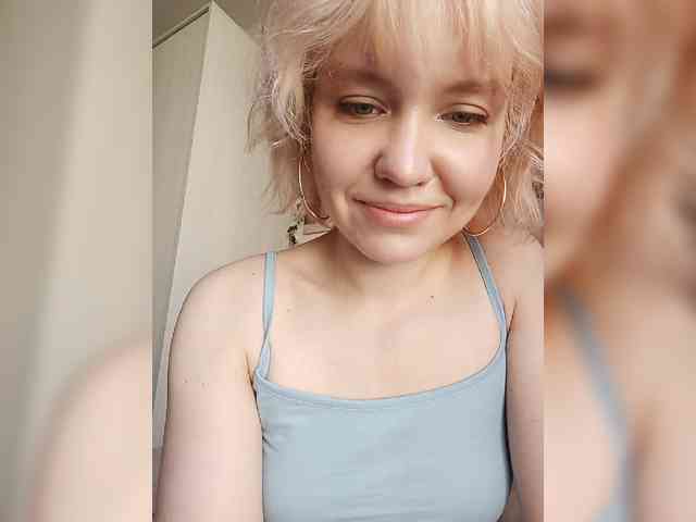 LadyAnny webcam