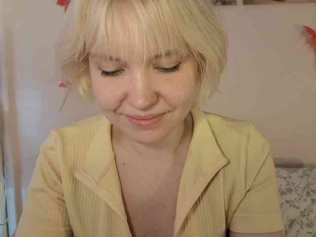 LadyAnny webcam